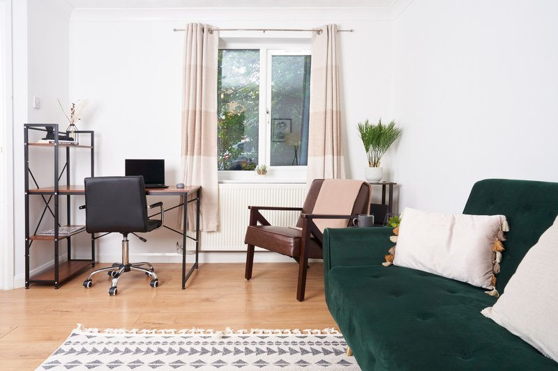 3BR Home | Private Parking | Central Milton Keynes