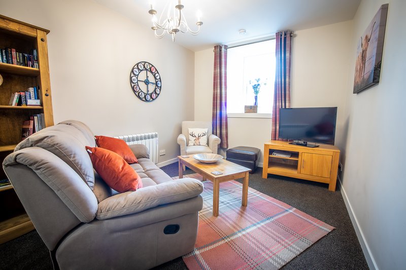 Ground Floor Apartment in Nairn with Free Parking