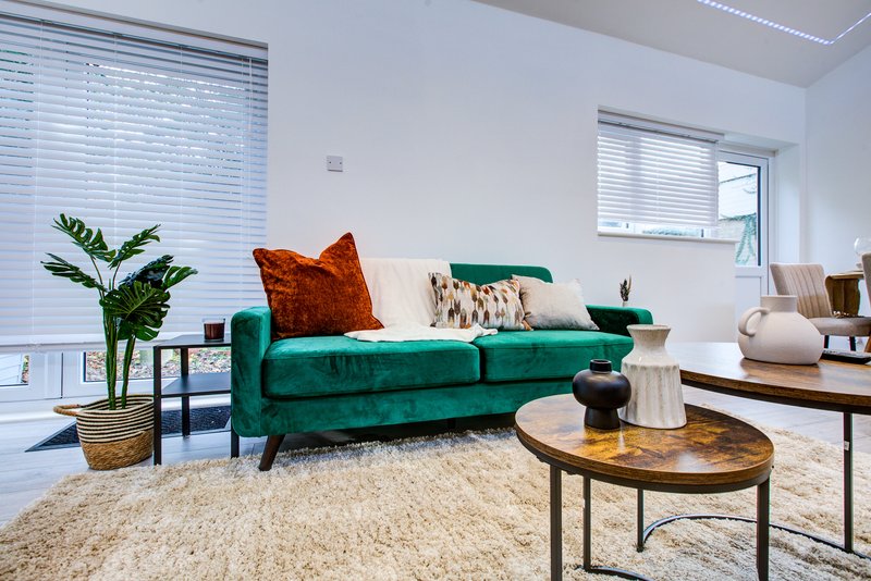 3-Bedroom House in Colchester with Six Single Beds and Driveway Parking