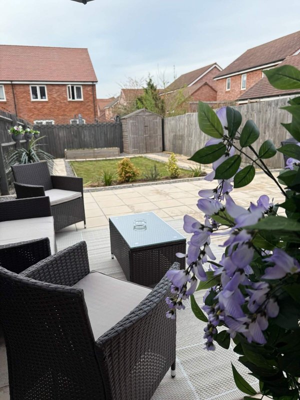 3-Bedroom House in Grove, Wantage, near Williams F1, En-Suite, Garage for 2, Garden, Sleeps 5
