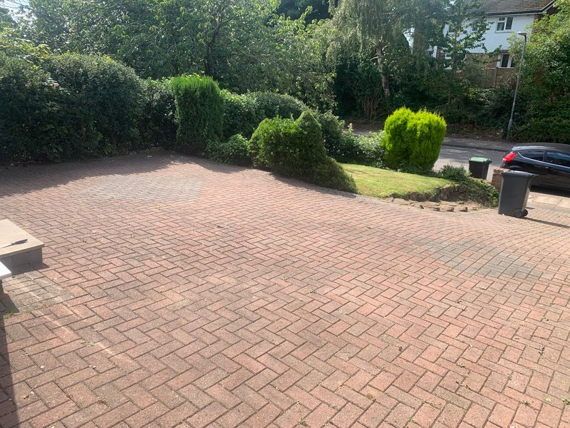 4 bed detached house beside parkland and sports facilities