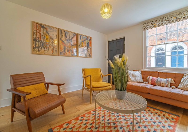41 King Street - City Centre Cottage | Canterbury | Garden & Views