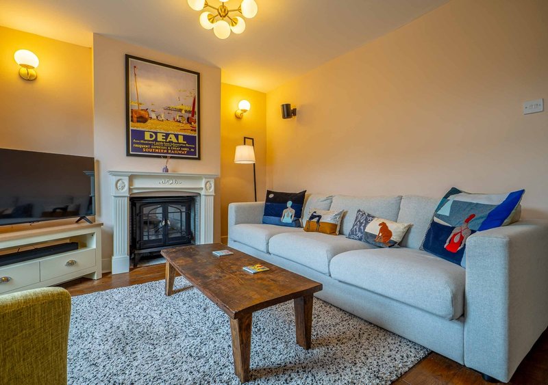110 Middle Deal Road - Deal 2BR Victorian Cottage | Garden | Pet Friendly