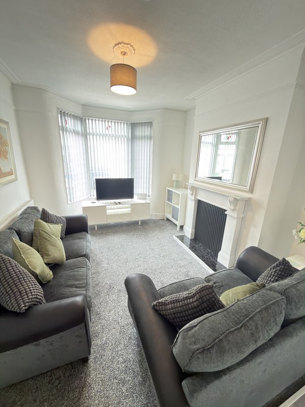 Contractors, Holiday house, Free parking, Sleeps 6