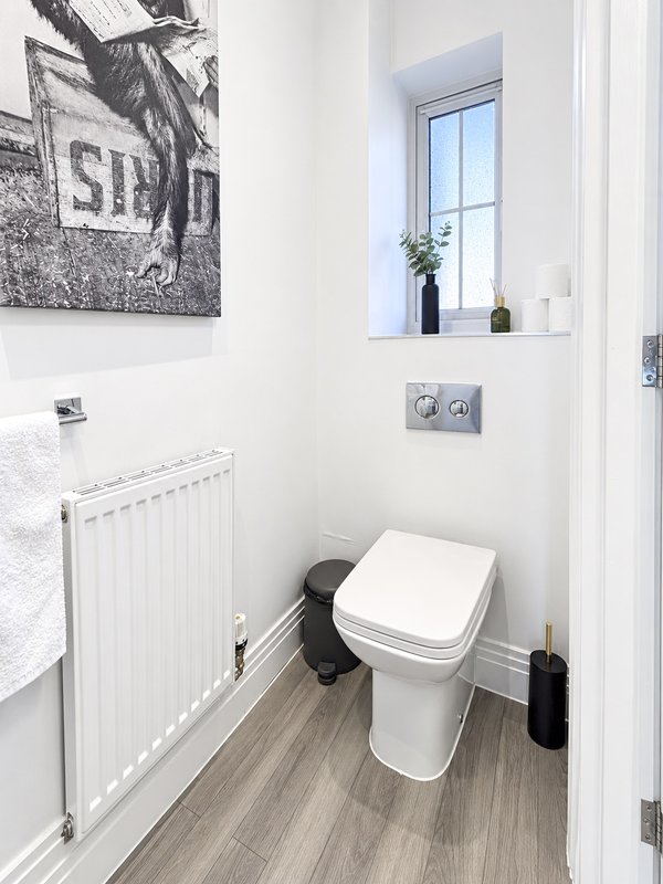 Ground floor toilet.