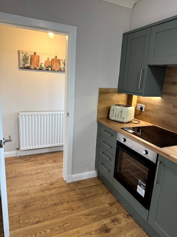 Contractor-Friendly House Near Lanark | Sleeps 4