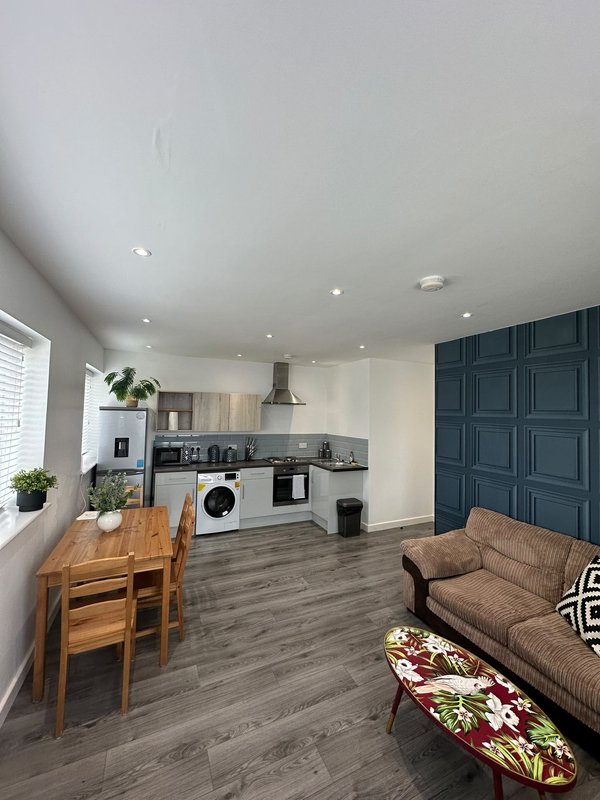 NEW 2BR Contractor Stay | Free Parking