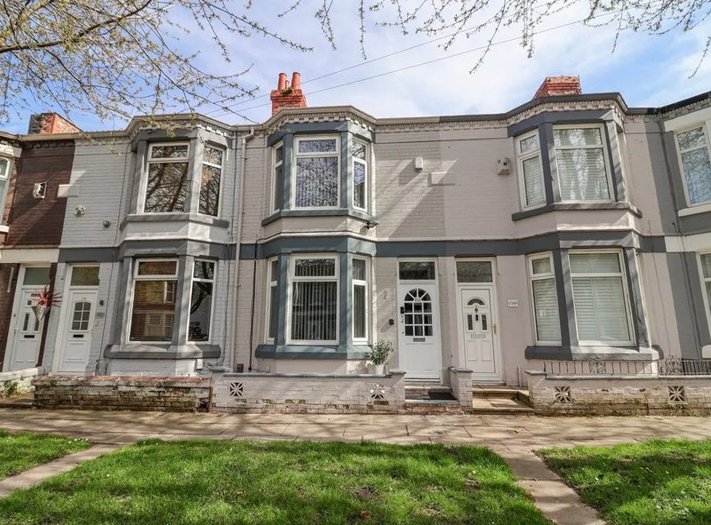 Ince Cottage, 4 bed/2 bath house, close to Anfield