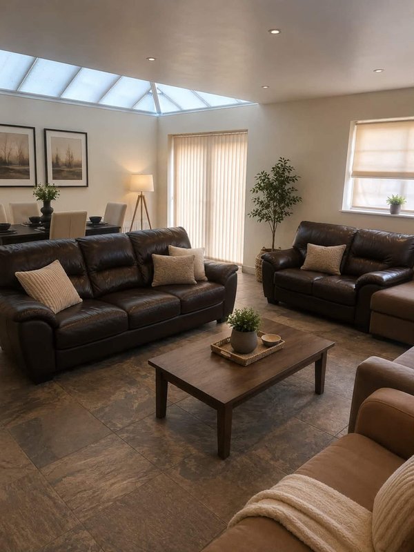 4-Bed House in Ipswich | Sleeps 8 | Secure Parking | WiFi