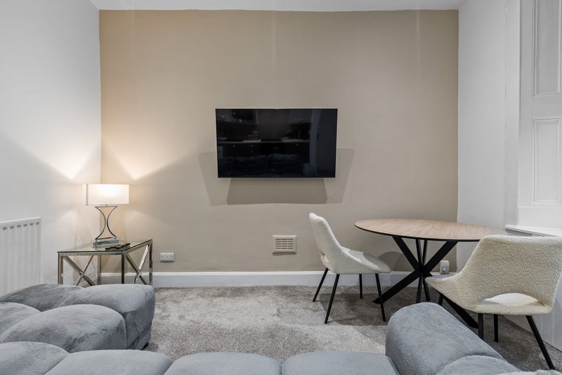 1 Bed Apartment in Alexandria