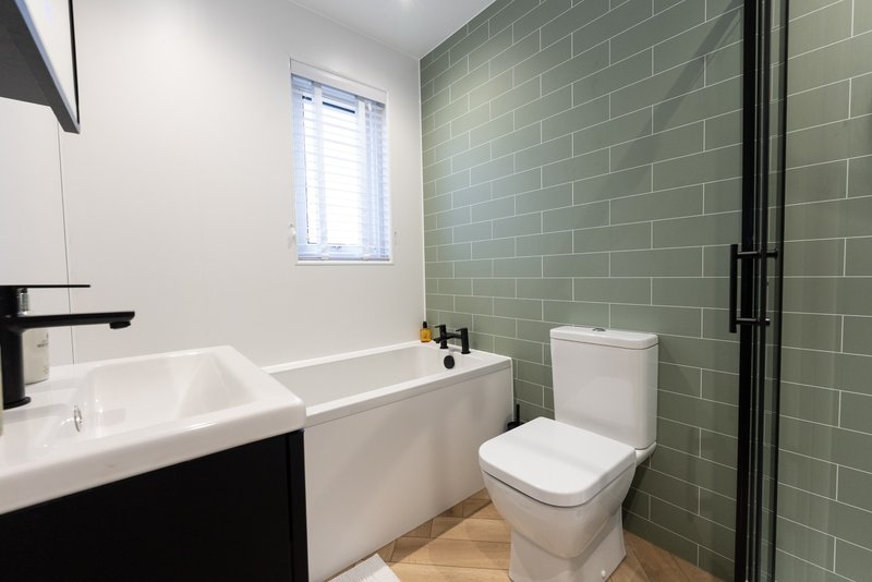 Stylish 1BR House with Garden & Parking