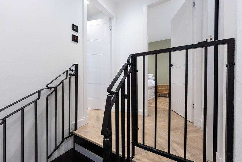 Stylish 1BR House with Garden & Parking