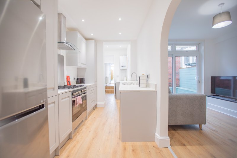 House Designed for 4-6 Contractors