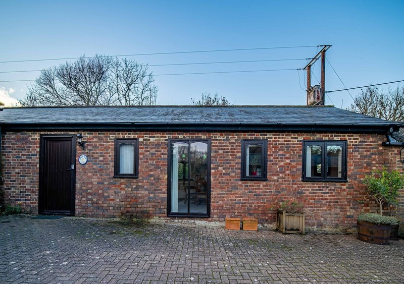 Sheep Shed - Sheep Shed | Rural Farm Cottage | 2bd & 2bth