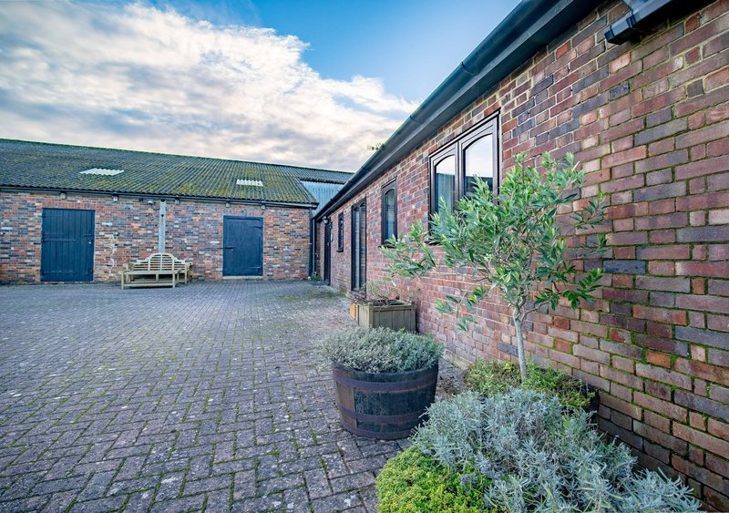 Sheep Shed - Sheep Shed | Rural Farm Cottage | 2bd & 2bth