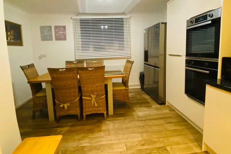 Spacious 5 Bedroom Family Home with Parking | Isle of Wight
