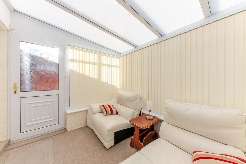 Stylish 3BR Home | Fast WiFi | Self Check-In