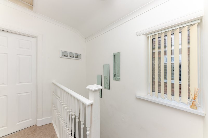 Stylish 3BR Home | Fast WiFi | Self Check-In
