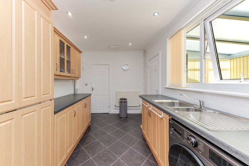 Stylish 3BR Home | Fast WiFi | Self Check-In