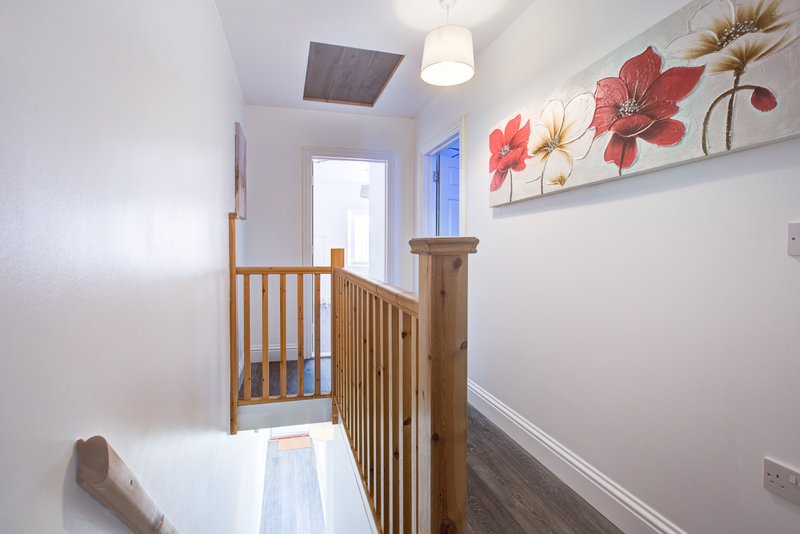 5-Bedroom House in Central Colchester with 2 En-Suites, Sleeps 11