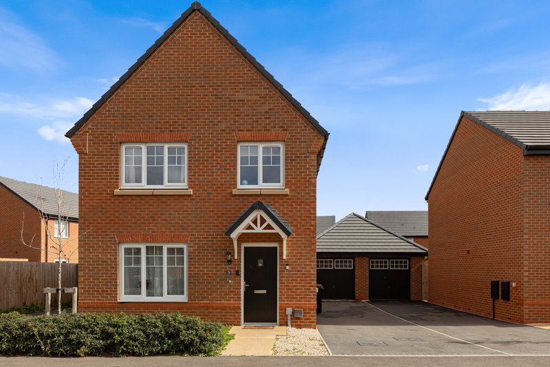 Neptune House/Sleeps 6/Chester/Contractors