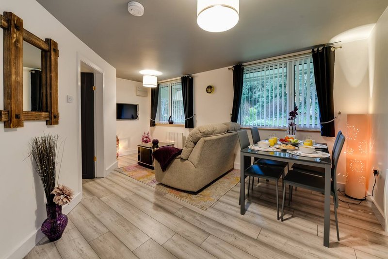 Swinley Apartment nr Wigan Hospital