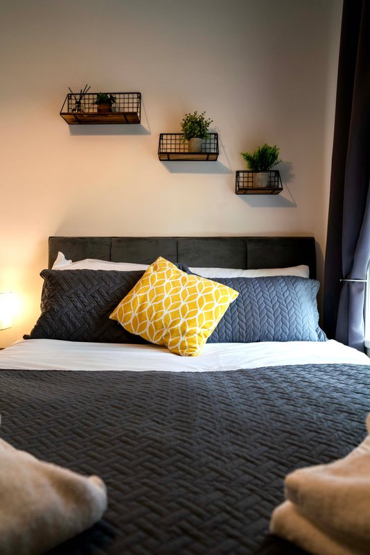 Lady Wilson Apartment Airdrie