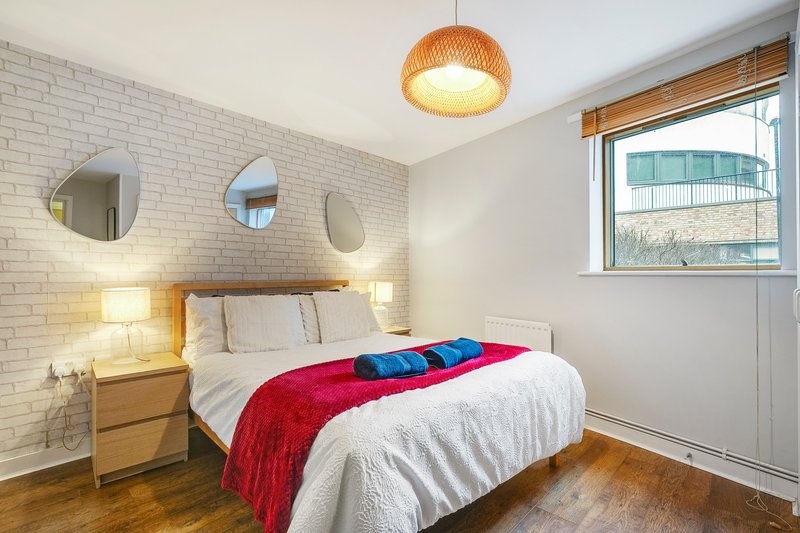 Central 1BR Full Bath near Farringdon for 4