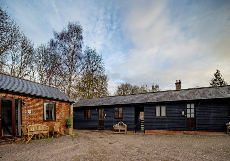 Goose Shed | Rural Farm Cottage | Cosy Fire