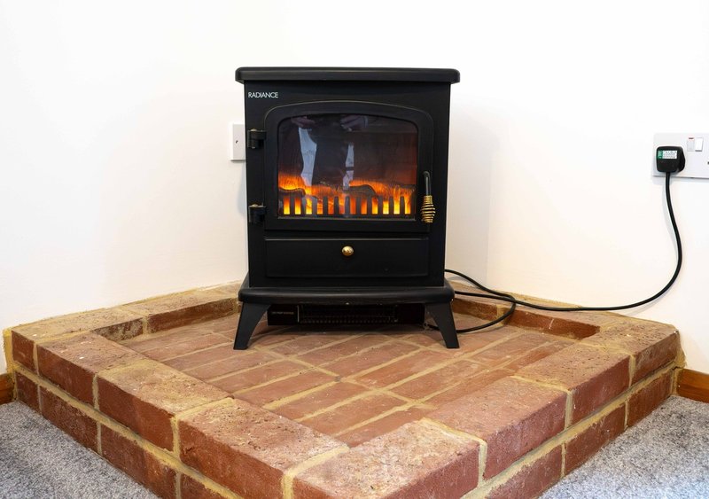 Goose Shed | Rural Farm Cottage | Cosy Fire