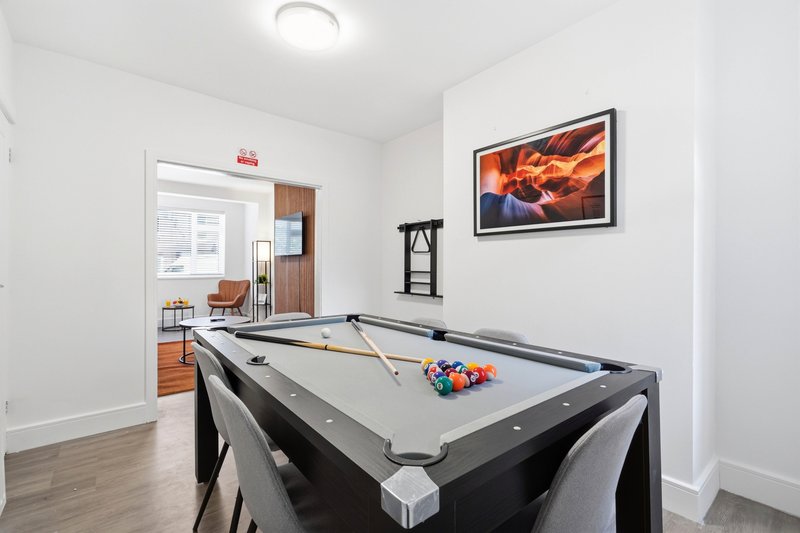 Pool Table | Spacious Home | Sleeps 8 | Parking
