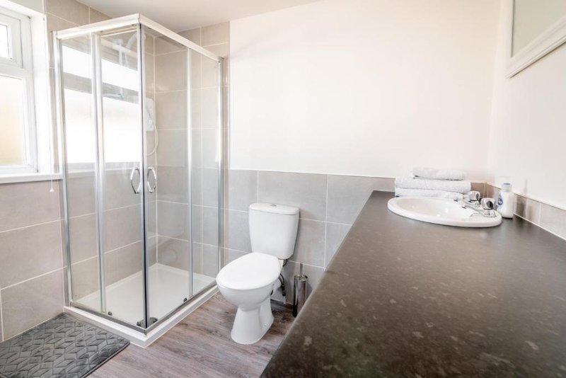 1 bed self contained First floor apartment  with good access A63