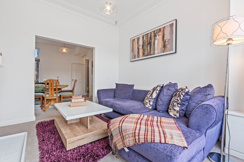 Cosy 3 bedroom house, outdoor garden and good transport links to all areas in Hull