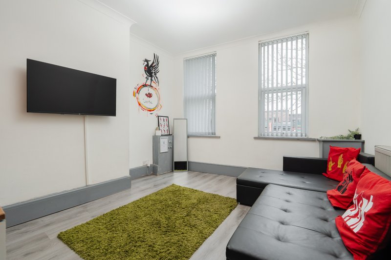 Anfield Apartments Free Parking 4
