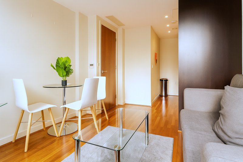 Moorgate Deluxe