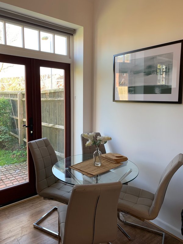 Ashbrook Lewis - 2-Bedroom 2-Bathroom Cottage with Garden, Chilton, Didcot