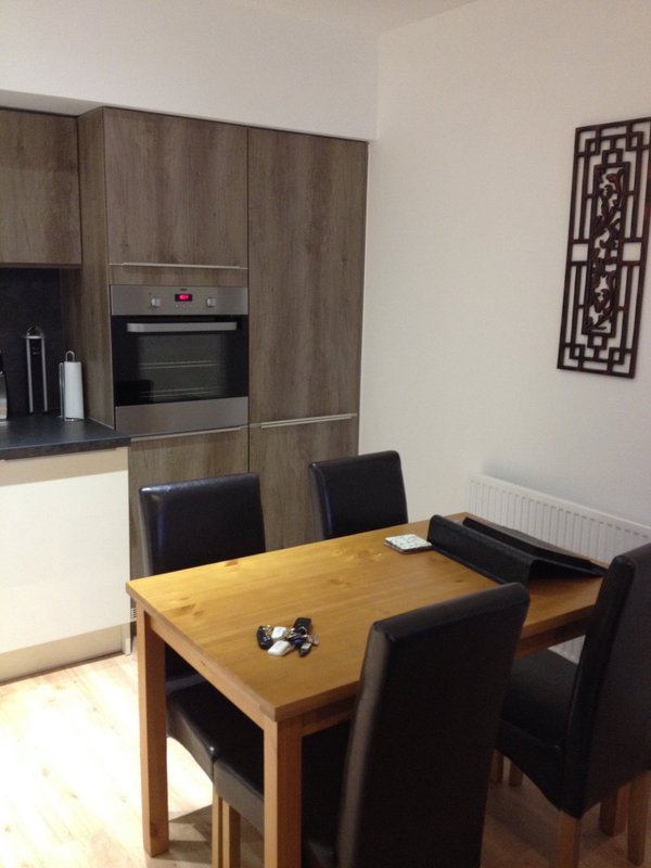 Modern 2 Bedroom/2 Bathroom - Heathrow