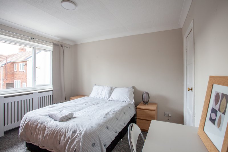 Bentley Lodge | Peaceful Family Retreat with Scenic Views & Modern Comforts