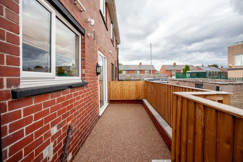 Bentley Lodge | Peaceful Family Retreat with Scenic Views & Modern Comforts