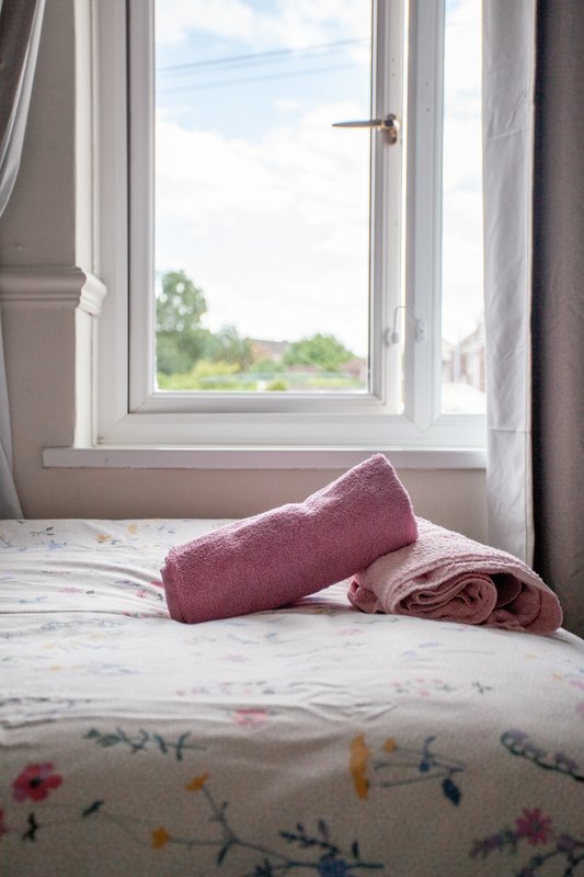 Bentley Lodge | Peaceful Family Retreat with Scenic Views & Modern Comforts