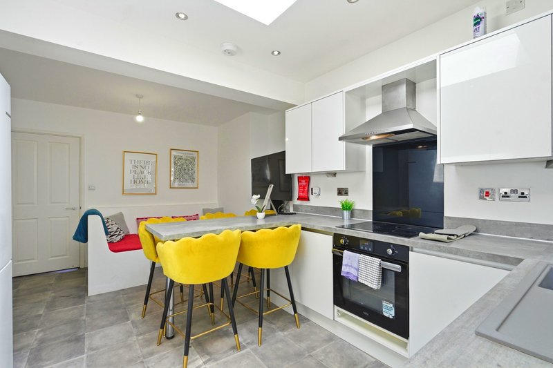 Birmingham City Centre Retreat|Free WiFi|Sleeps 7!