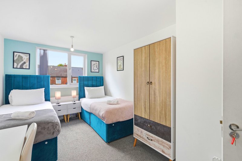 Birmingham City Centre Retreat|Free WiFi|Sleeps 7!