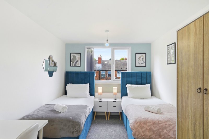 Birmingham City Centre Retreat|Free WiFi|Sleeps 7!