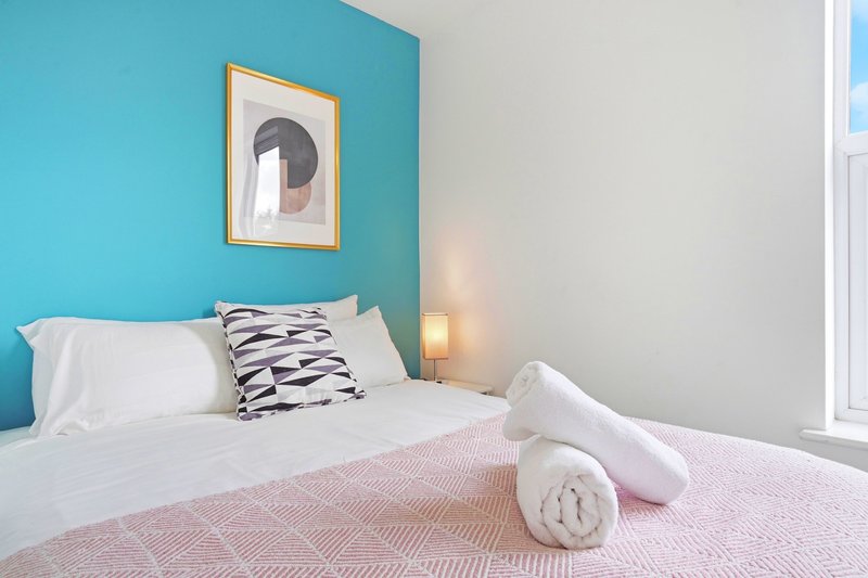 Birmingham City Centre Retreat|Free WiFi|Sleeps 7!
