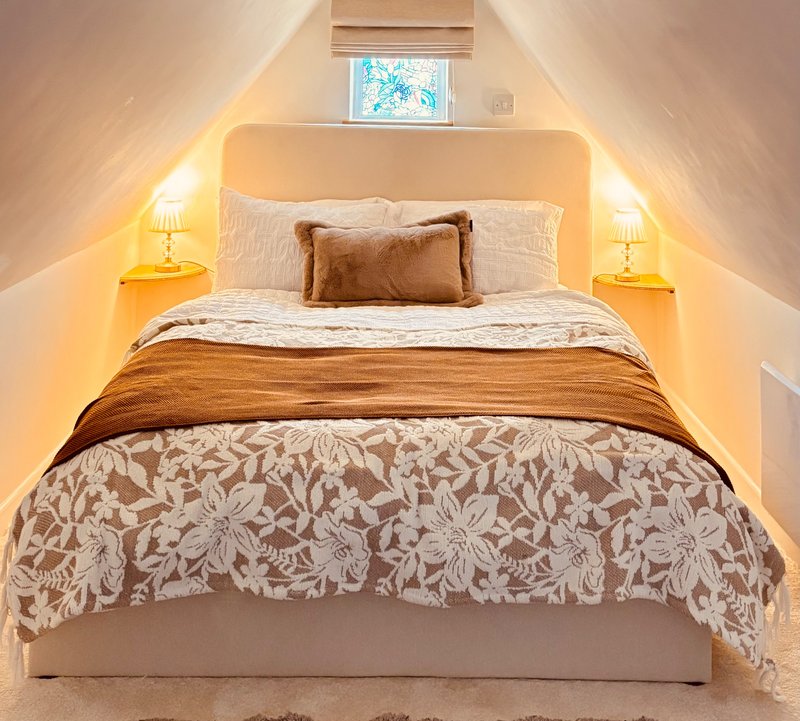 Stylish Countryside Detached Tiny House