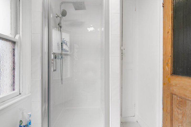 Brixton Hub - Spacious 4 Bed - Contractors Welcome