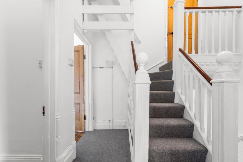 Brixton Hub - Spacious 4 Bed - Contractors Welcome