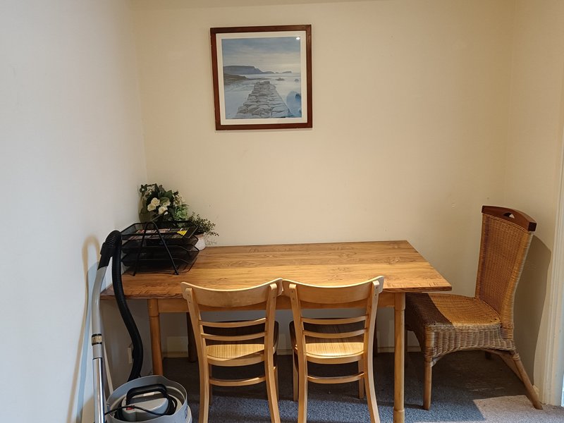 3 Bedroom Apartment in City Centre Free Parking
