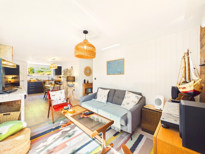 Bossava Chalet | Cosy Retreat | Sleeps 4