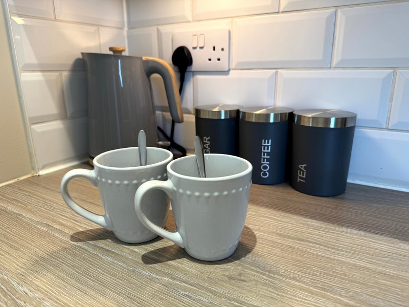 2-Bedroom Apartment | Sleeps 4 | Private Parking